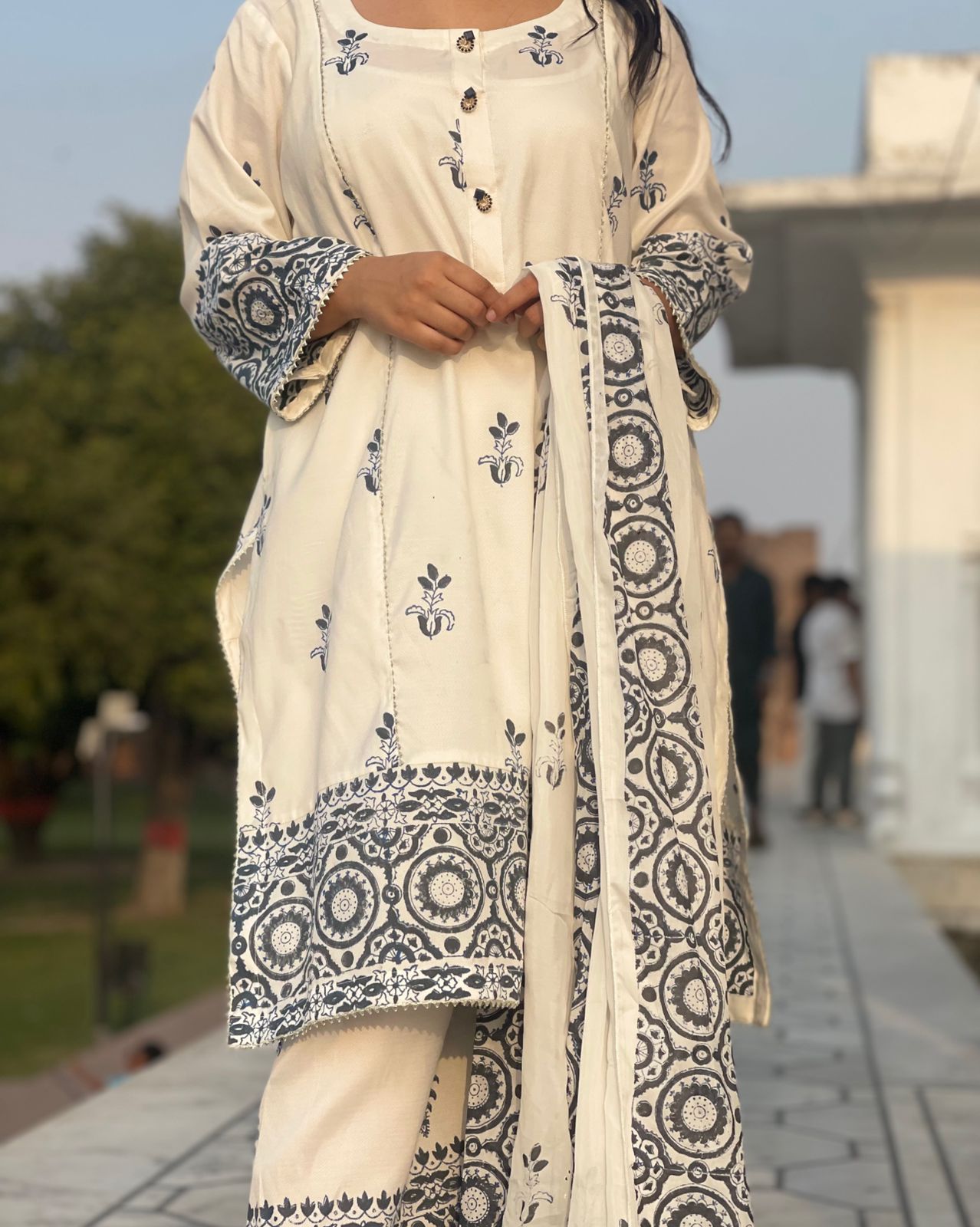 Safaid nazaqqat (3Pcs)